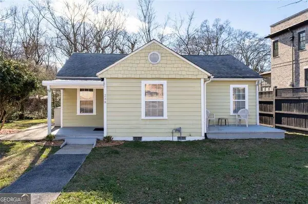 238 Crescent Circle Sw, Marietta, GA 30064