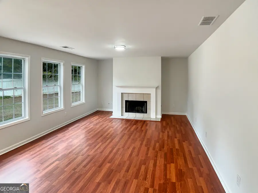 863 Langley View Court, Loganville, GA 30052 - Image #3