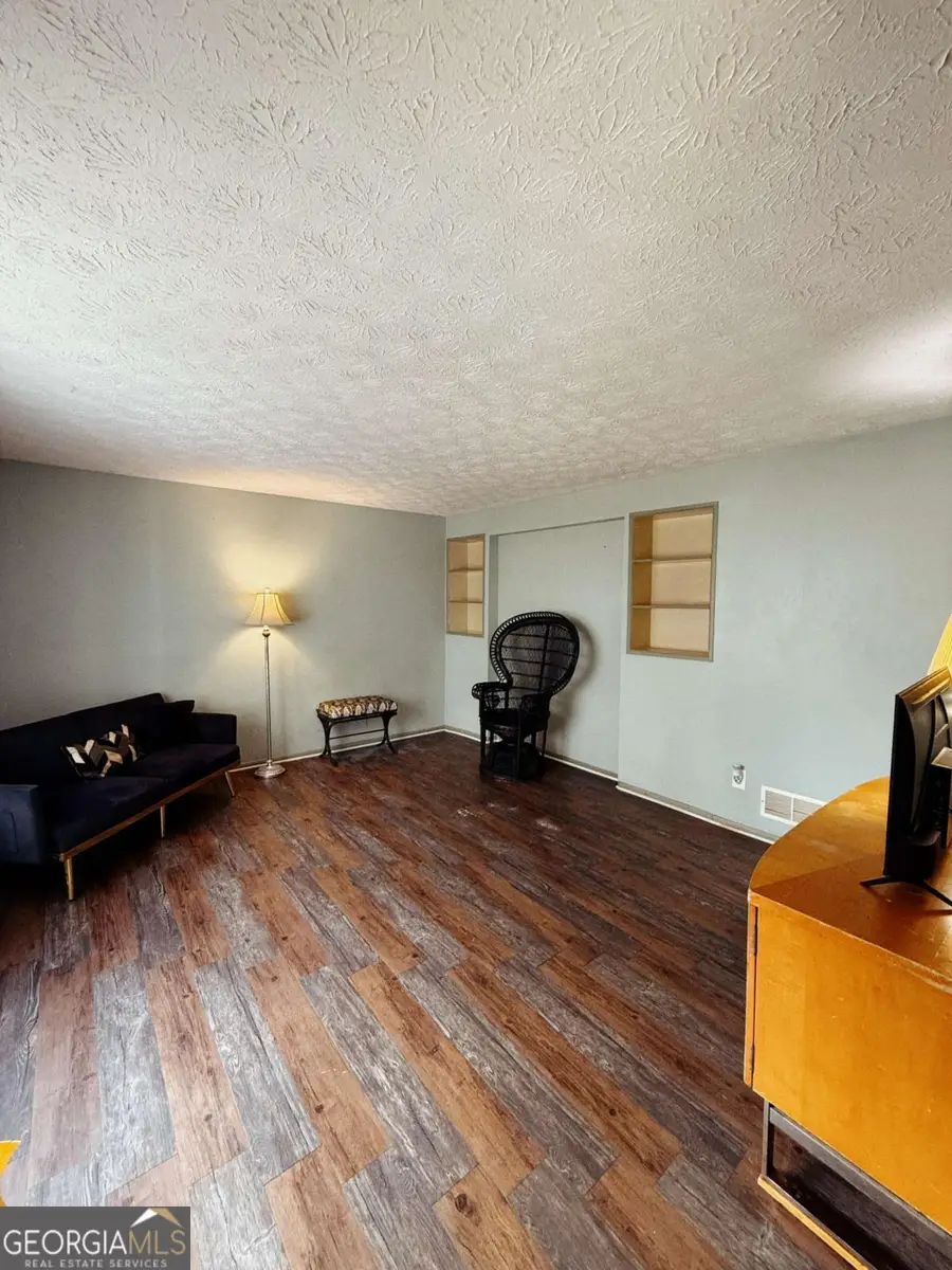 815 Sunfield Drive Nw, Lilburn, GA 30047 - Image #2