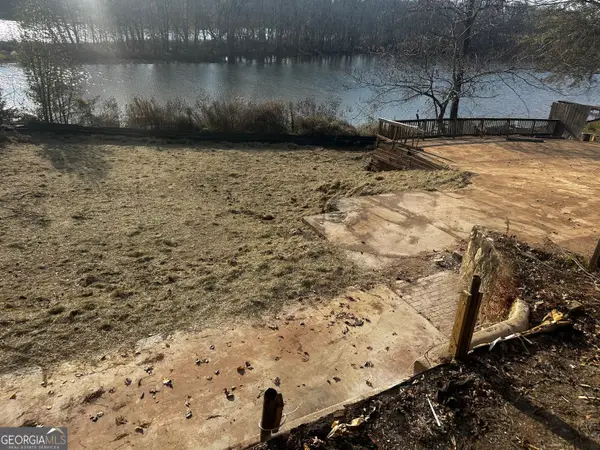 273 S River Drive, Jackson, GA 30233