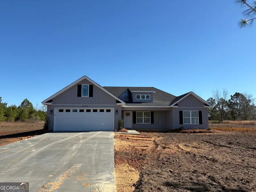 227 Buckingham Parc Circle, East Dublin, GA 31027 - Image #2