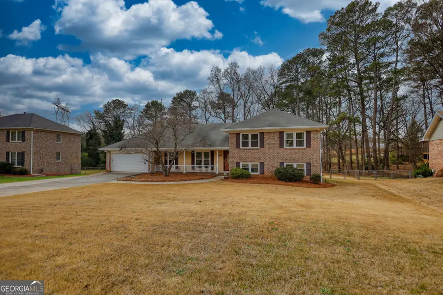 483 Villa Drive Sw, Lilburn, GA 30047 - Image #3
