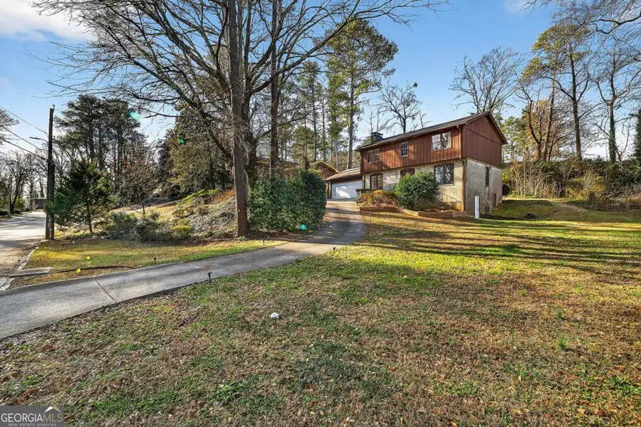 571 Tahoe Circle, Stone Mountain, GA 30083 - Image #2