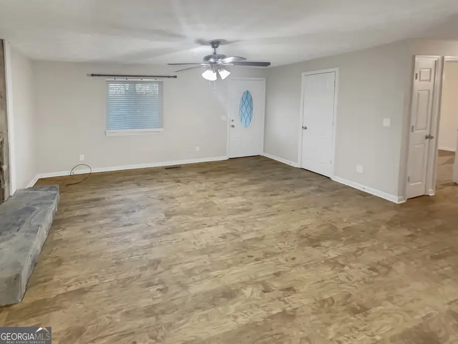 5855 W Amalfi Way, Douglasville, GA 30135 - Image #3