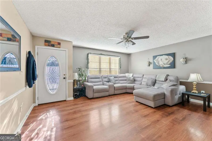 512 Wood Crest Court, Woodstock, GA 30189 - Image #2