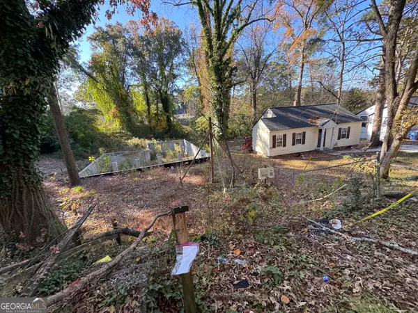 2034 Arlington Circle Nw, Atlanta, GA 30318