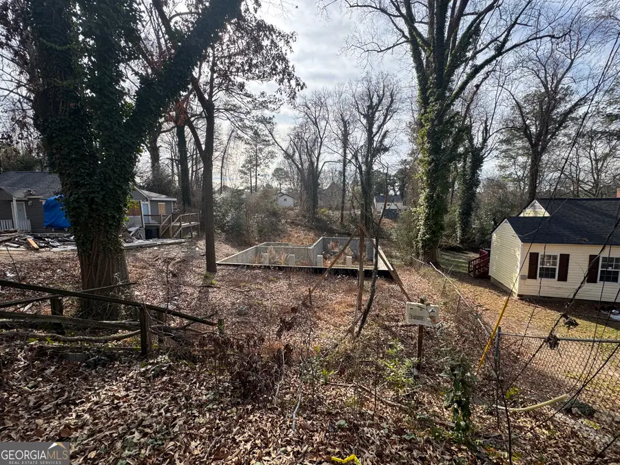 2034 Arlington Circle Nw, Atlanta, GA 30318 - Image #2