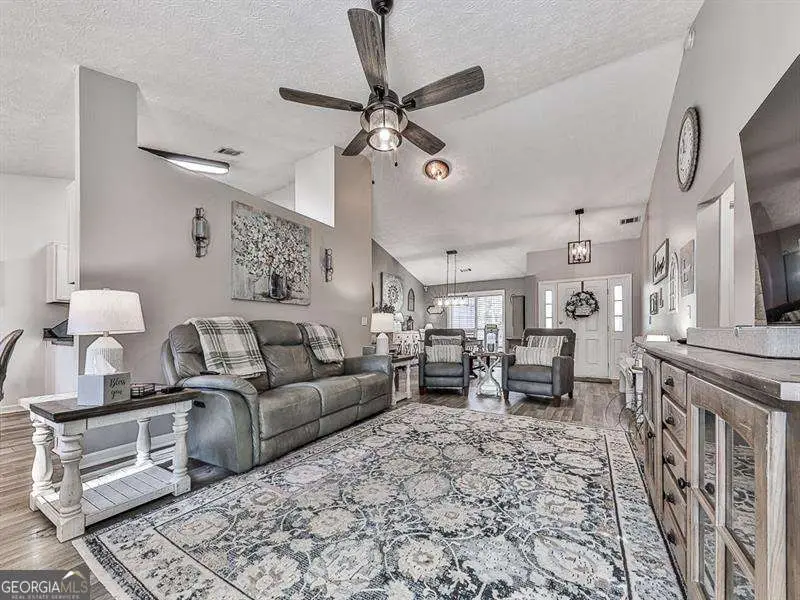 162 Old Burnt Hickory Road, Acworth, GA 30101 - Image #3