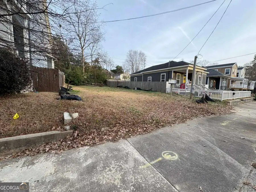 581 English Avenue Nw, Atlanta, GA 30318 - Image #2