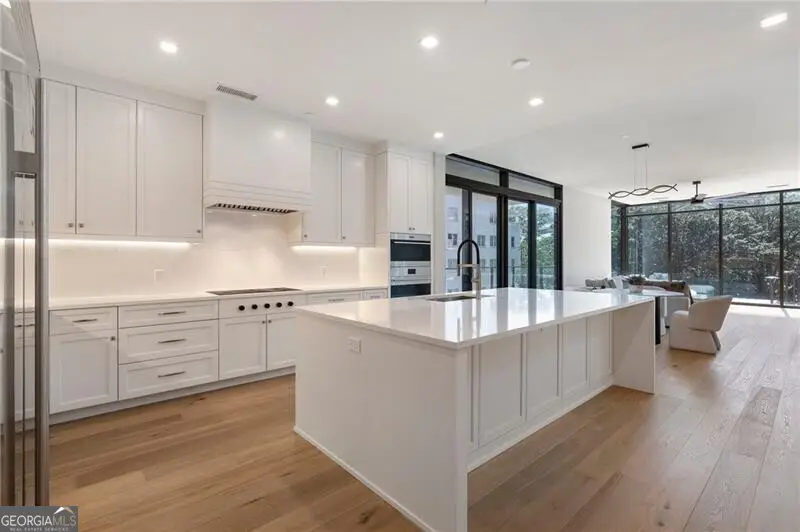 2520 Peachtree Road Nw #403, Atlanta, GA 30305 - Image #2