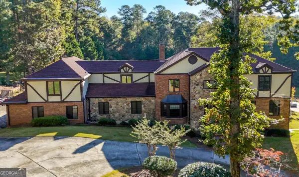 4220 Greentree Lane, Atlanta, GA 30349