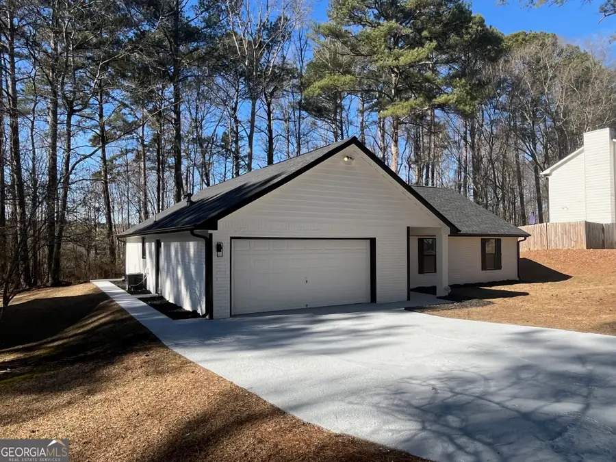 8869 Habersham Drive, Jonesboro, GA 30238 - Image #3