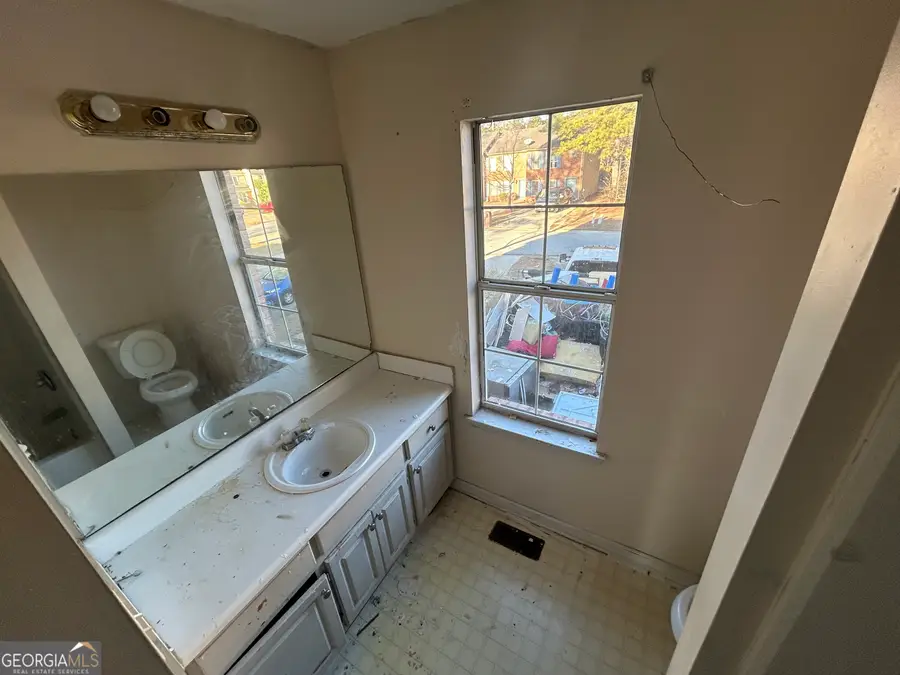 366 N Beach Court, Riverdale, GA 30274 - #3