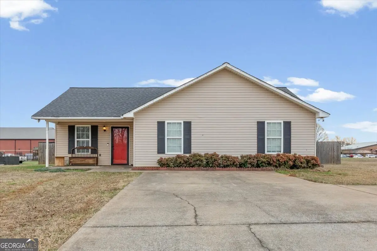 8 Stonegate Drive, Cedartown, GA 30125 - Image #1