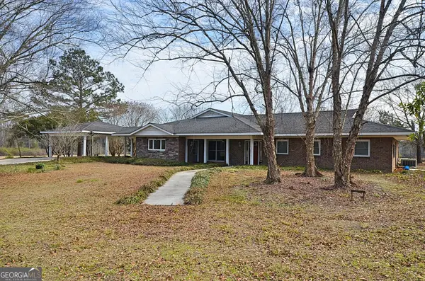 83 Will Smith Road, Broxton, GA 31519