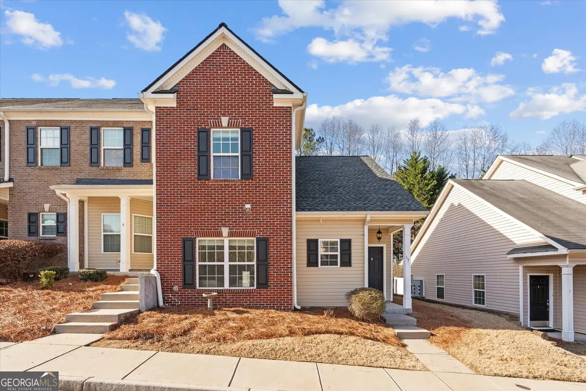 141 Mill Pond Xing #UNIT L7, Carrollton, GA 30116 - Image #1
