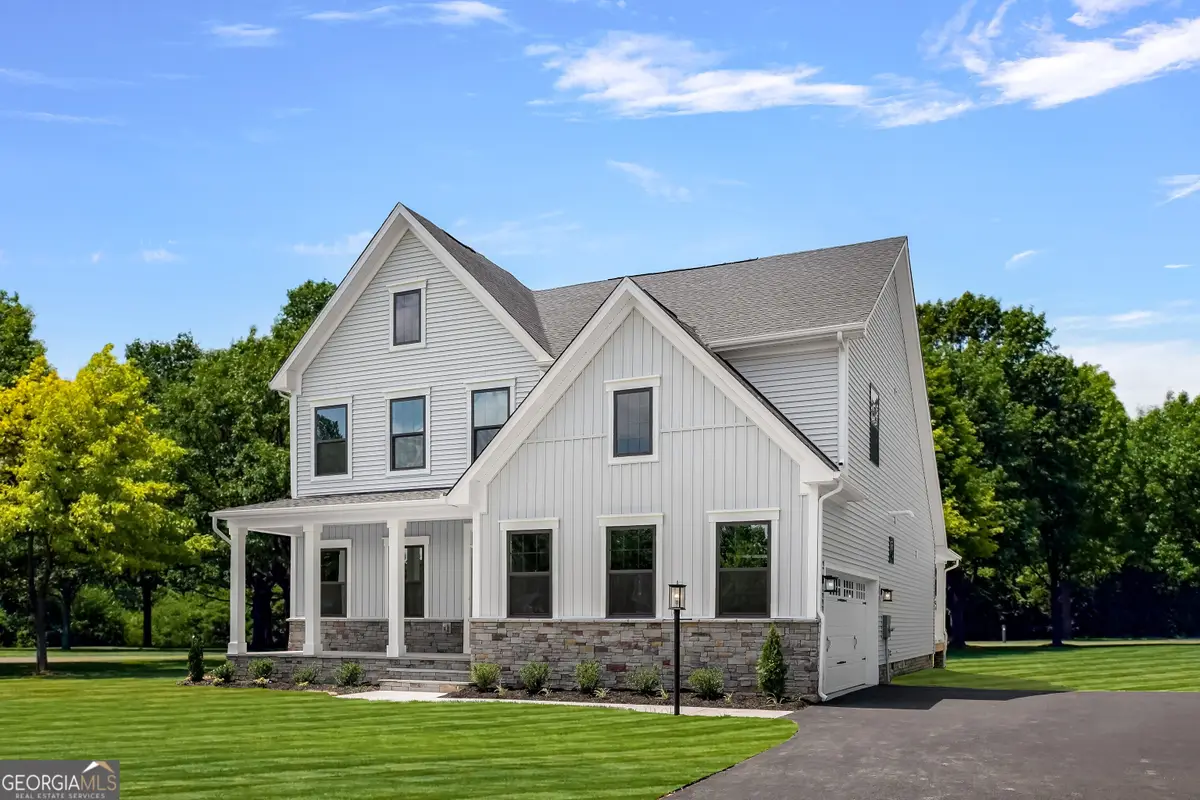 450 Flying Eagle Drive, Commerce, GA 30529 - Image #1