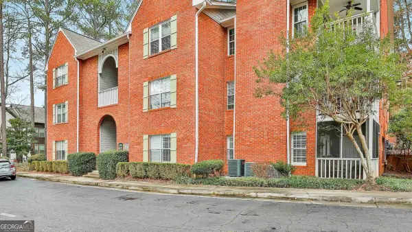 1029 N Jamestown Road, Decatur, GA 30033