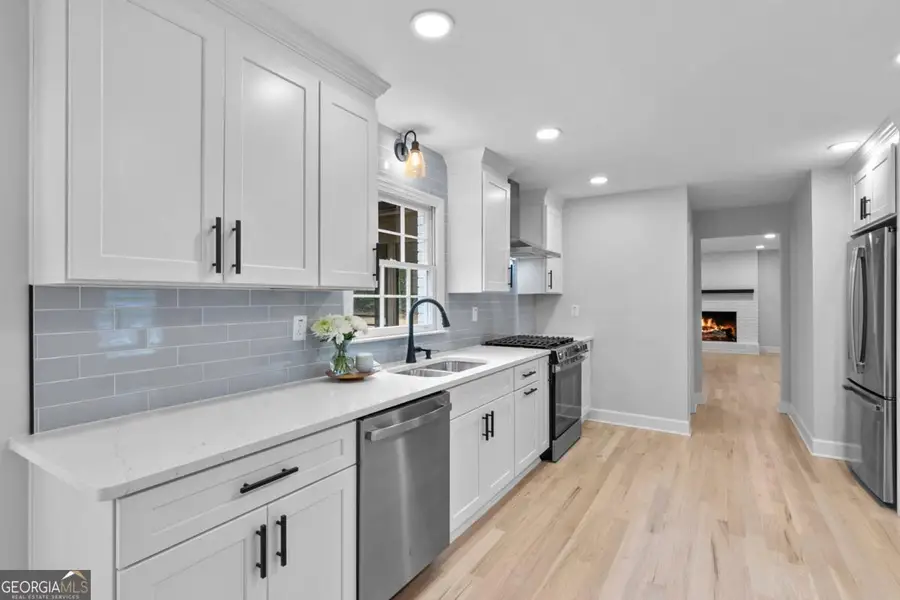 2802 Lakeview Court, Buford, GA 30519 - Image #3