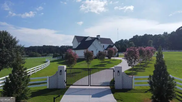 1054 Dee Kennedy Road, Auburn, GA 30011