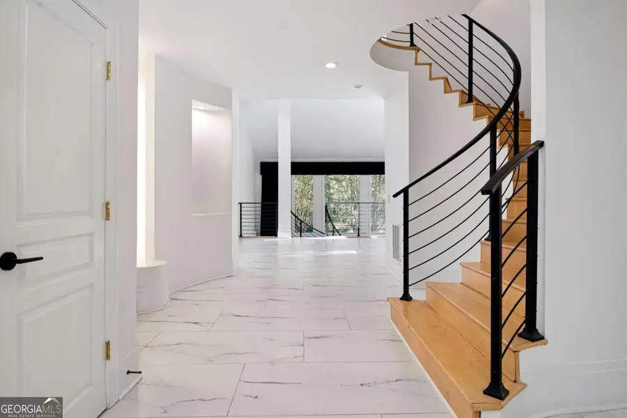 4 Vale Close Ne, Atlanta, GA 30324 - #2