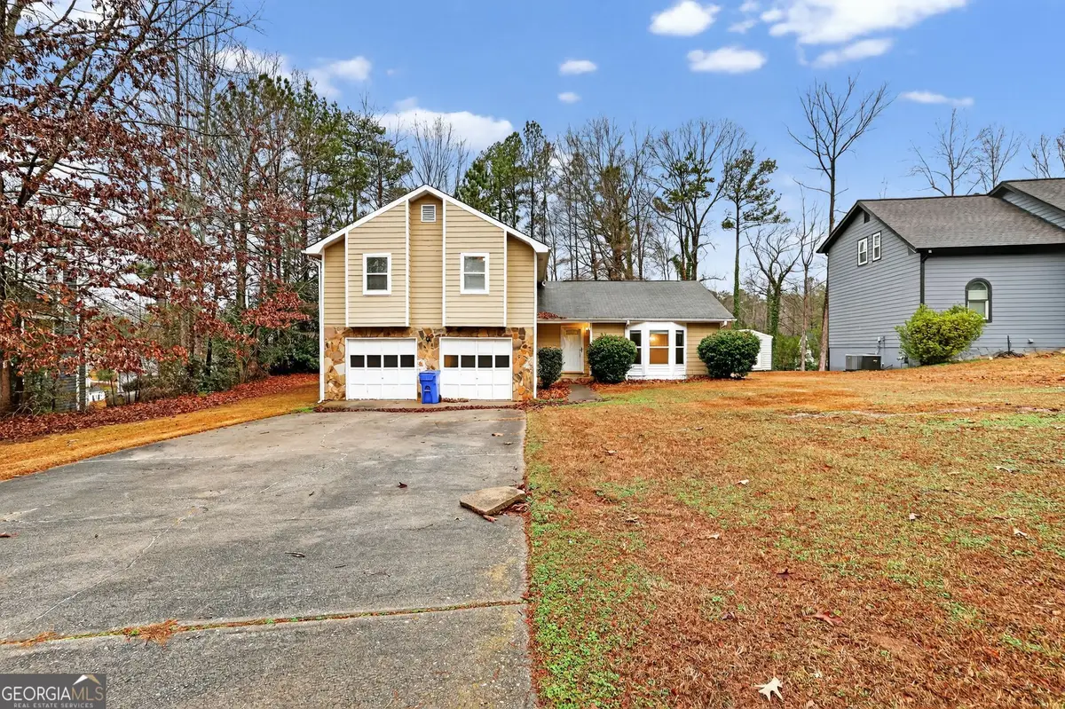 4586 High Gate Lane, Lithonia, GA 30038 - #1