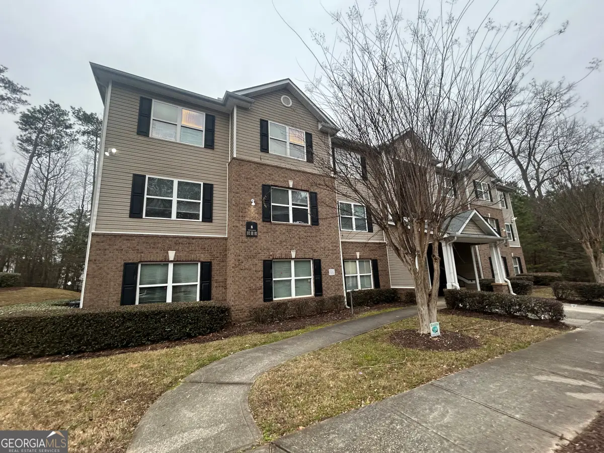 8104 Fairington Ridge Circle, Lithonia, GA 30038 - Image #1