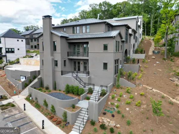 10931 Serenbe Lane, Chattahoochee Hills, GA 30268