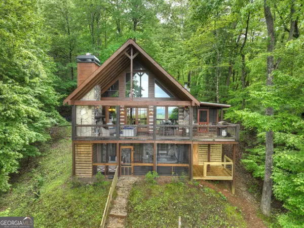 181 Ridge Circle, Blue Ridge, GA 30513