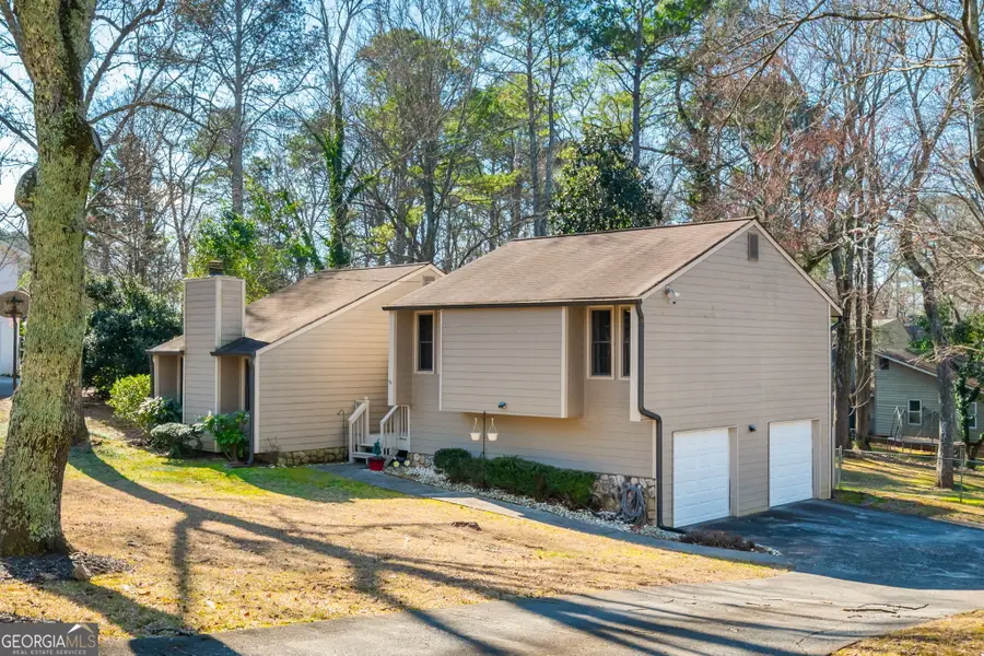 115 Creekview Drive, Woodstock, GA 30188 - Image #2