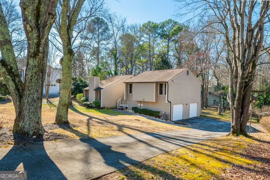 115 Creekview Drive, Woodstock, GA 30188 - Image #3