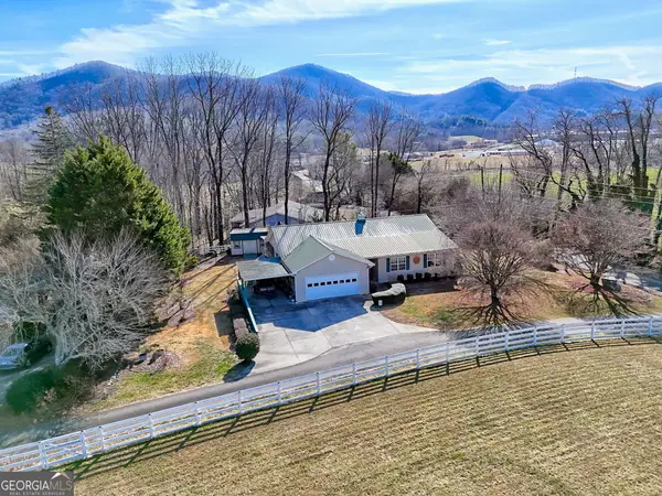 16 Riverview Lane, Dillard, GA 30537