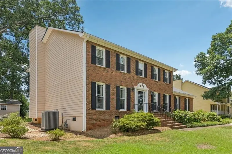 2412 Meadowglen Trail, Snellville, GA 30078 - Image #3