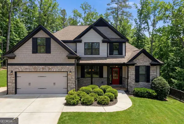 132 Amberleigh Drive, White, GA 30184