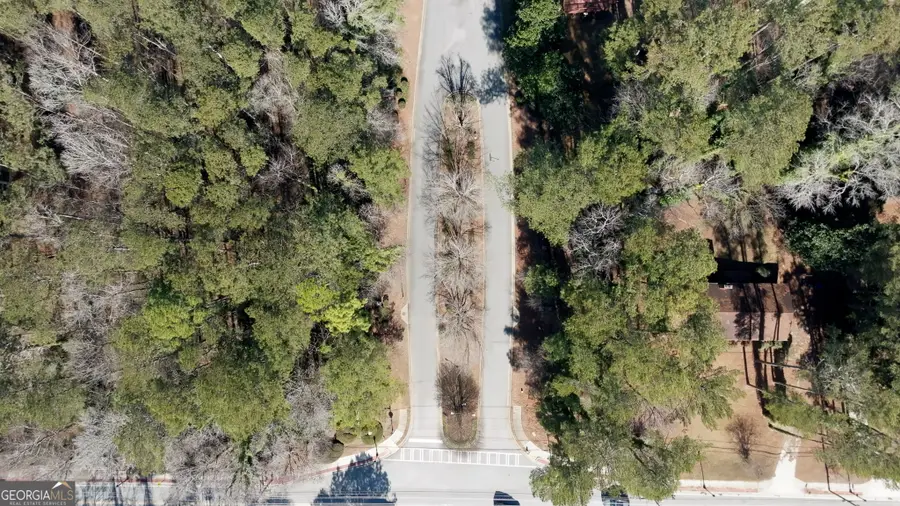 570 Regency Park Drive Sw, Atlanta, GA 30331 - Image #3