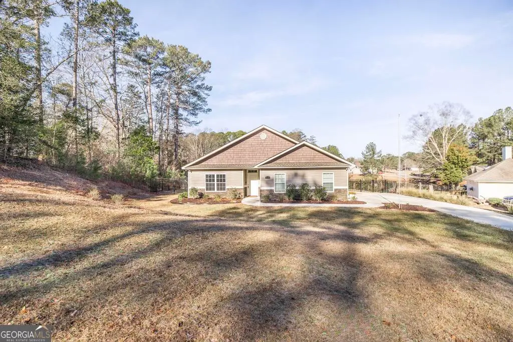 202 S Lake Court, Dublin, GA 31021 - Image #1