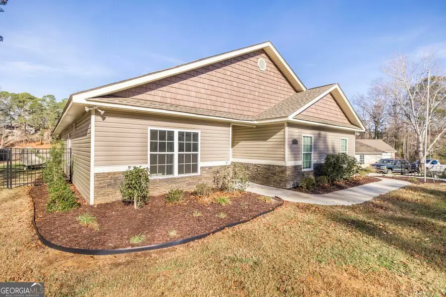 202 S Lake Court, Dublin, GA 31021 - Image #3