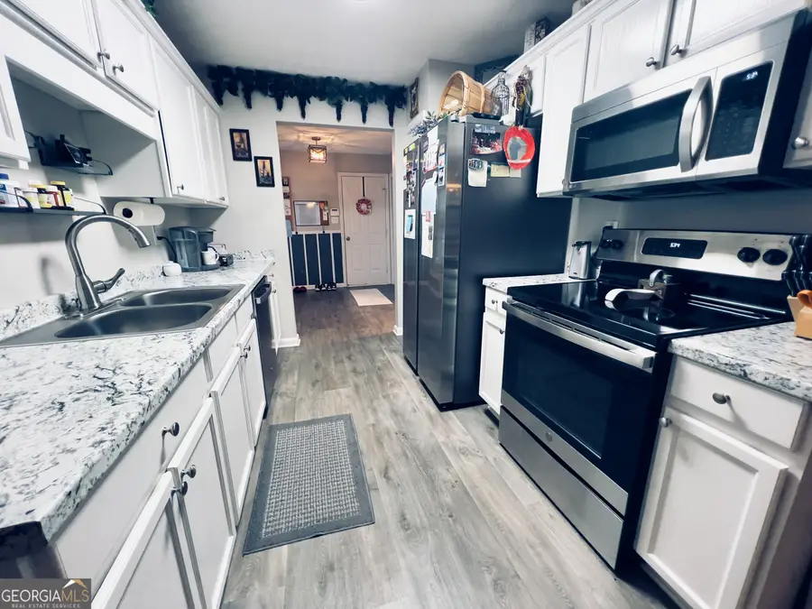 75 Canterbury Drive, Grantville, GA 30220 - #2