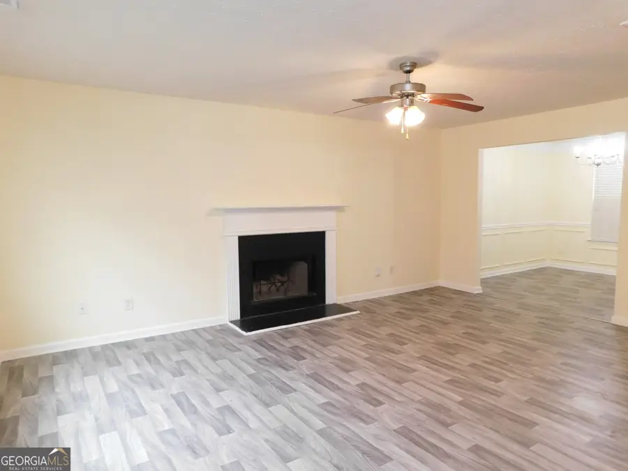 225 Laura Circle, College Park, GA 30349 - Image #2