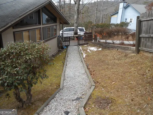 9 Golf Drive, Clayton, GA 30525