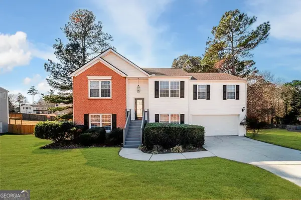 452 Crested View Drive, Loganville, GA 30052