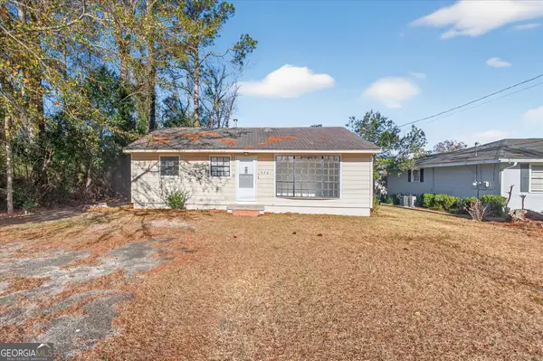 370 S 6th Street, Jesup, GA 31545