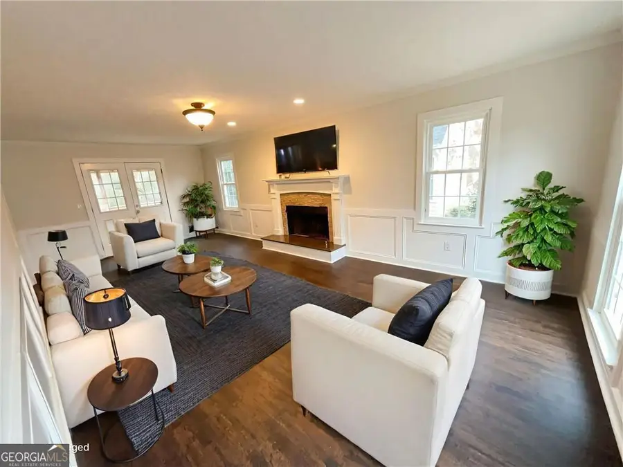 945 Haverhill Trail, Lawrenceville, GA 30044 - Image #2