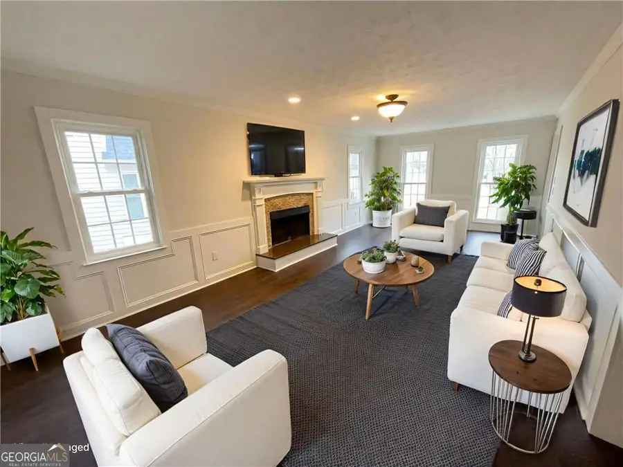 945 Haverhill Trail, Lawrenceville, GA 30044 - Image #3