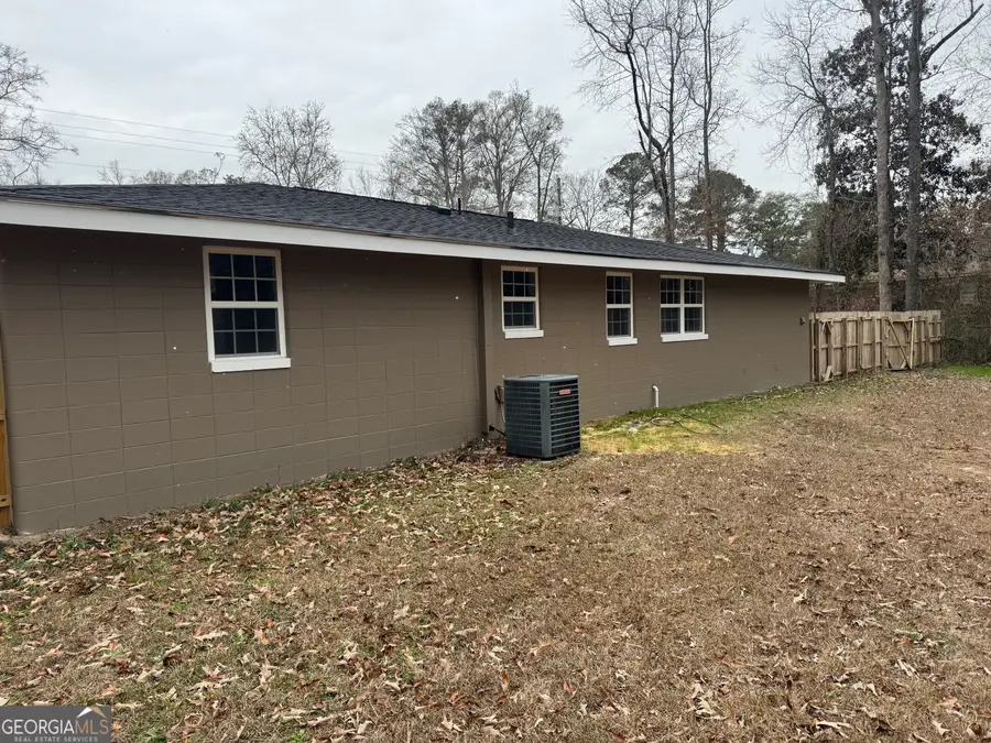 228 Hobbins Drive, Dublin, GA 31021 - Image #3