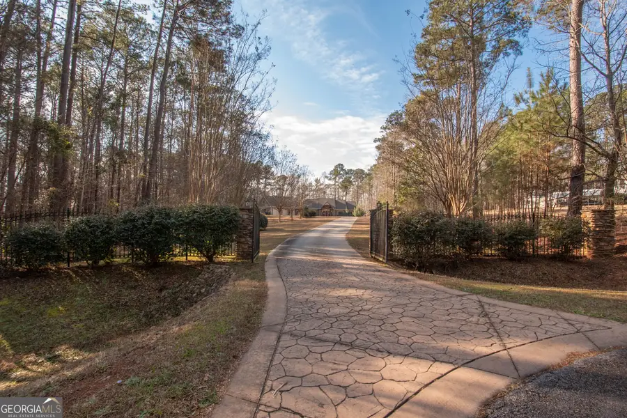 64 Waterview Ct, Lagrange, GA 30240 - Image #2