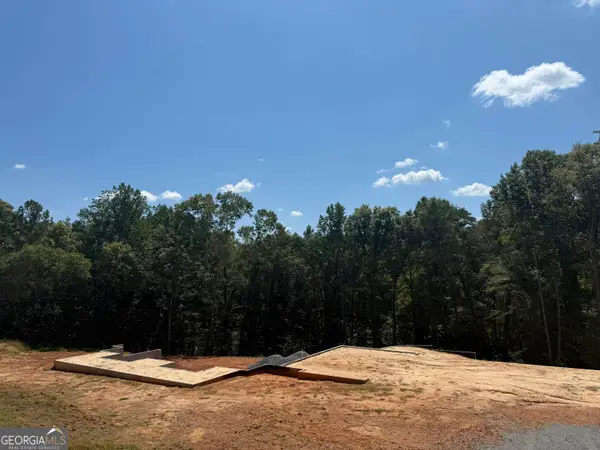 415 Forest Pointe Drive, Forsyth, GA 31029