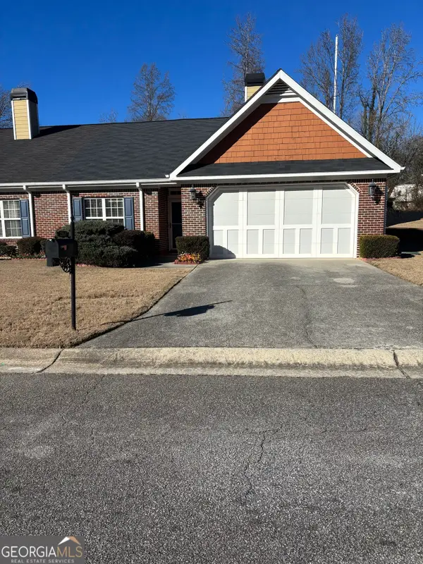 2560 Rosehill Circle, Lithia Springs, GA 30122