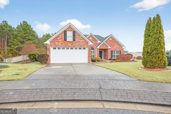 621 Berta Court, Loganville, GA 30052
