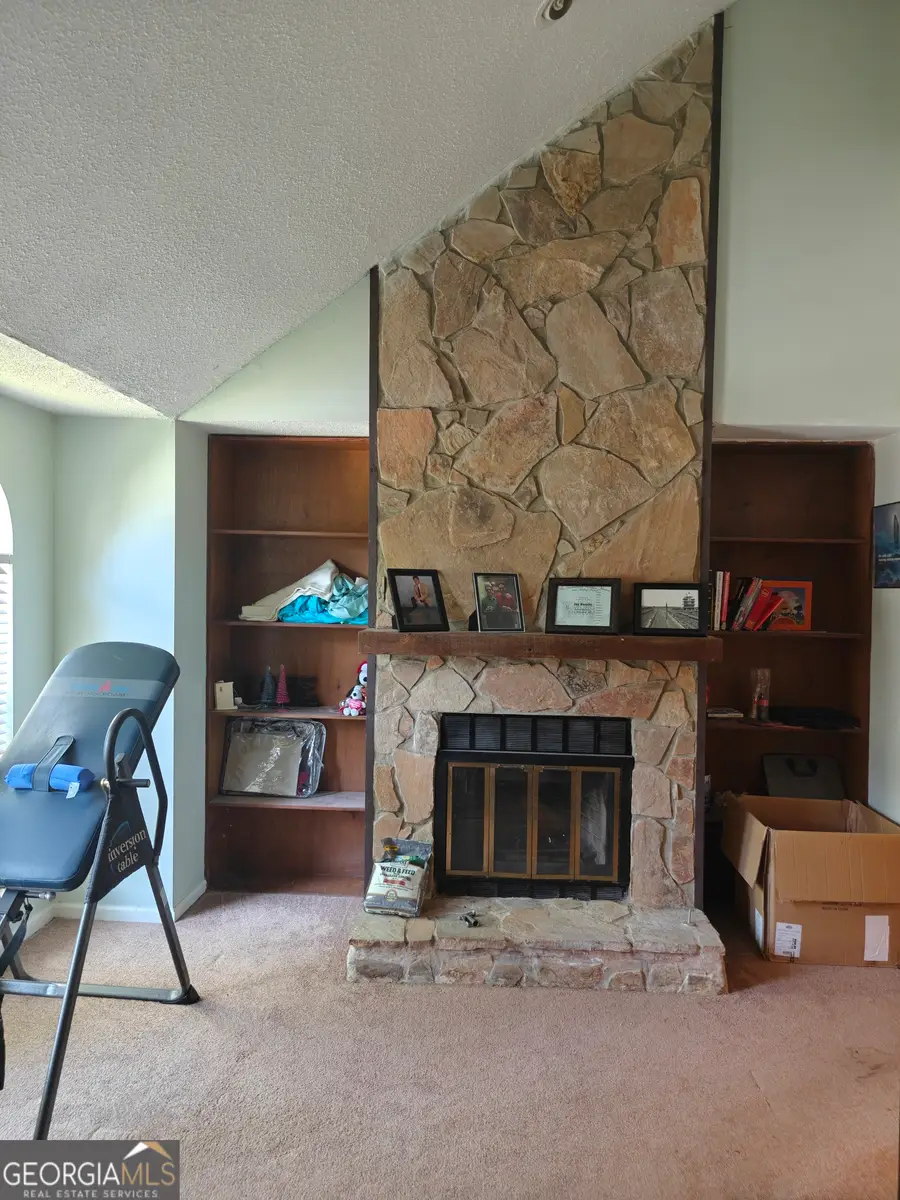 887 Brandy Oaks Lane, Stone Mountain, GA 30088 - Image #2